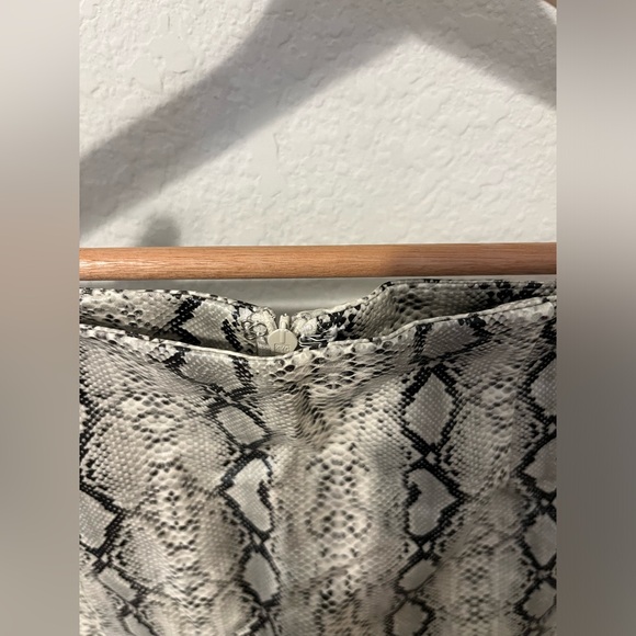 Altar’d State Snakeskin Print Mini Skirt in Beige Size Small - Picture 3 of 5
